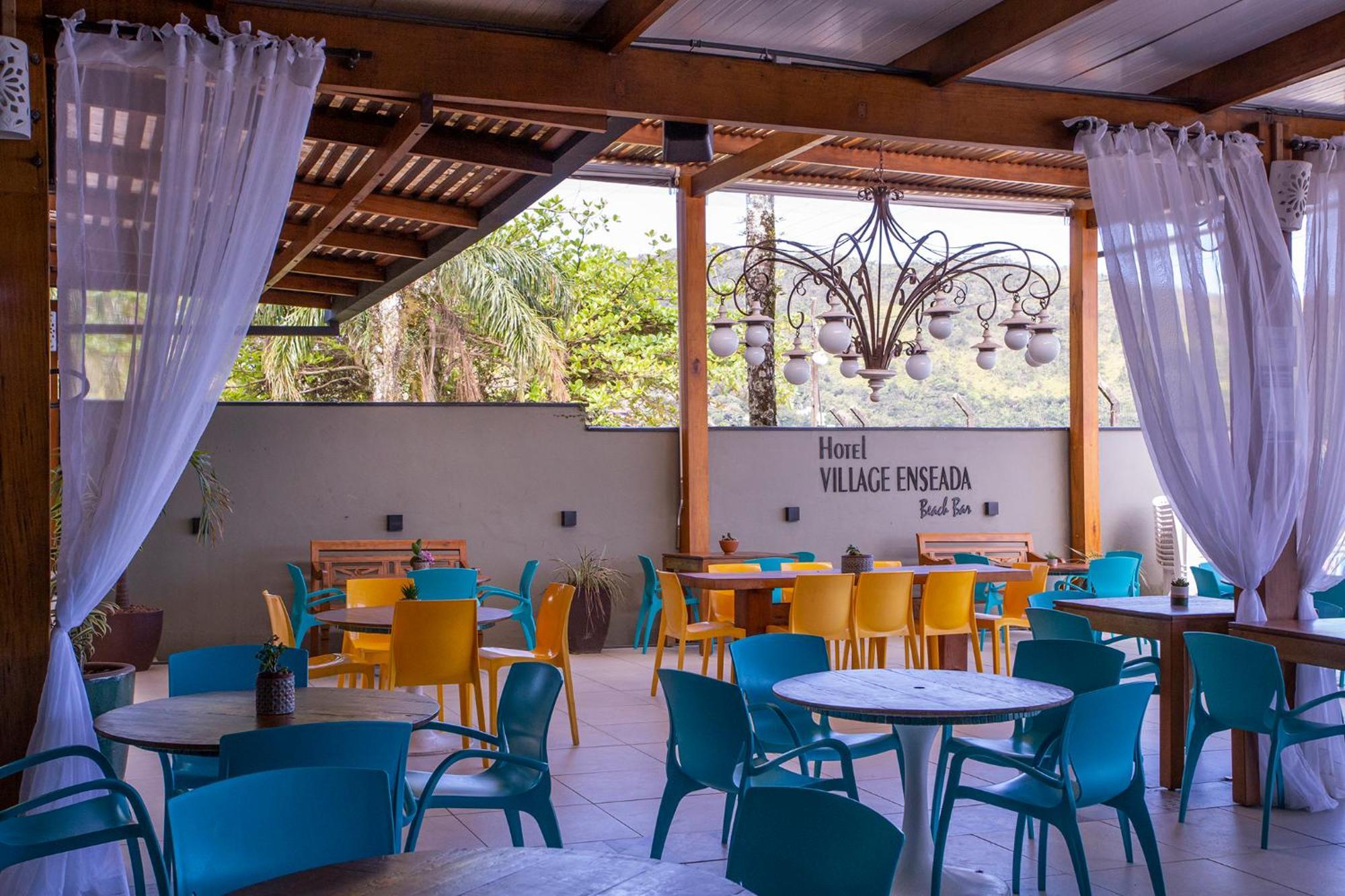 Hotel Village Enseada Ubatuba Bagian luar foto