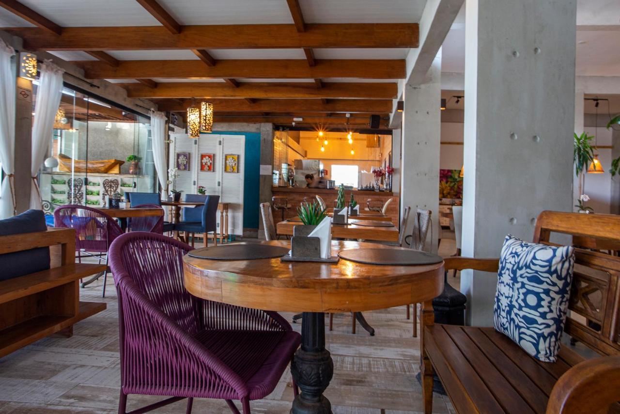 Hotel Village Enseada Ubatuba Bagian luar foto